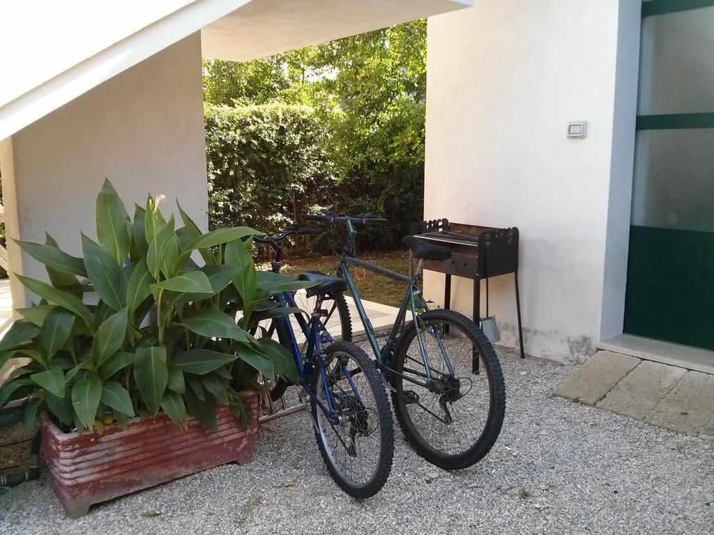 Ferienwohnung Dimora Liccisa Torre Lapillo Zimmer foto